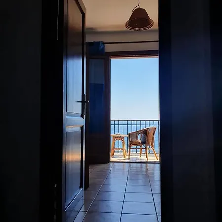 Bussola カンネート