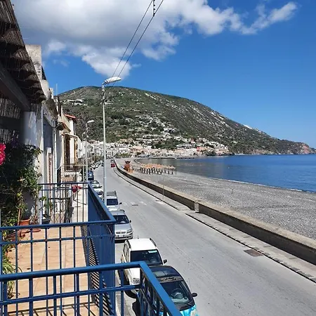 アパート Bussola カンネート